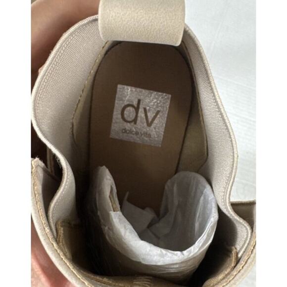 NWT DV by Dolce Vita Gerdy Wedge Bootie Boot Beige
Women's Various Sizes 3” - Picture 5 of 6